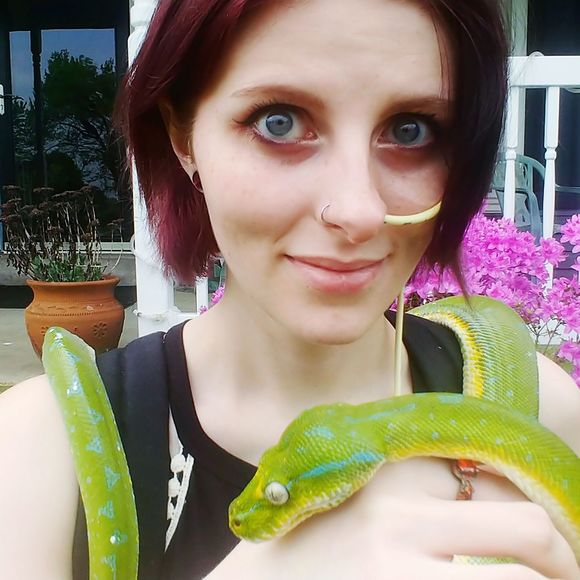 Meet your Posher, Pandora - Picture 1 of 1